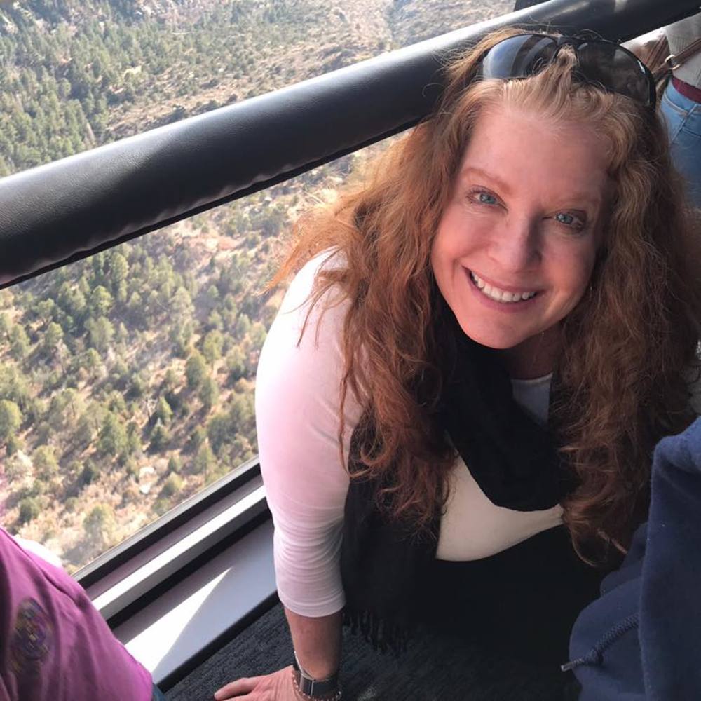 Meet your Posher, Lisa